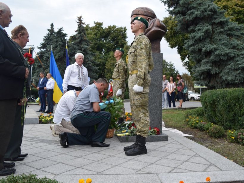 На Черкащині відкрили пам’ятник генерал-майору Ігорю Момоту