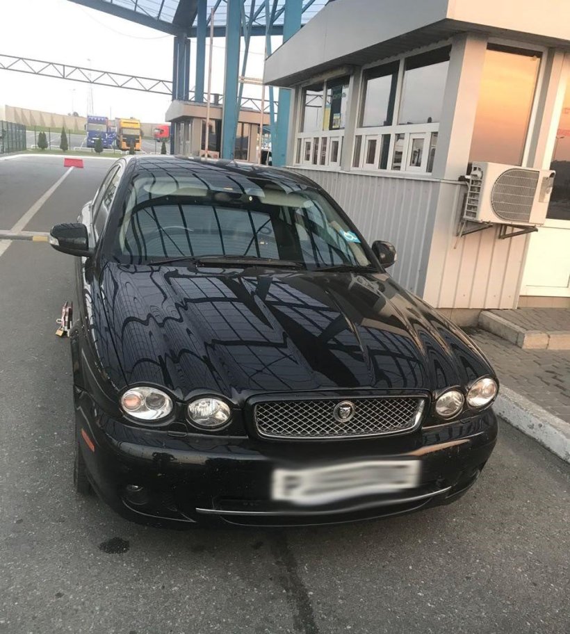 Викрадений у Великобританії Jaguar затримали прикордонники на Львівщині